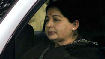Jayalalithaa appears before Bangalore court in assets case