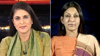 With 'flog-those-who-drink' remark, is Anna diverting from Lokpal Bill?