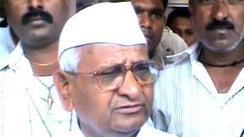 Video : Anna on Sharad Pawar attack: 'Only one slap?'