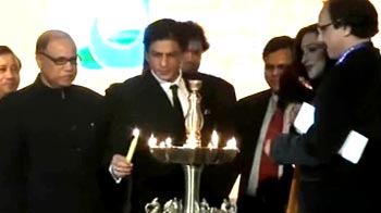 Video : SRK flags off Goa international film fest