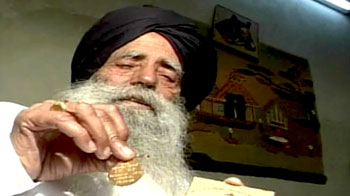 फिट रहने के मंत्र बता रहे फौजा