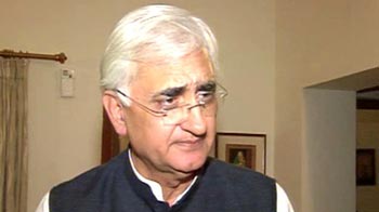 FDI holdback not a setback to the govt: Khurshid