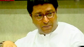 उद्धव ने साधा राज पर निशाना...