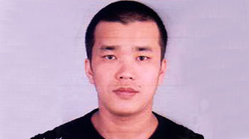 Robert Lhungdim wins stock market contest