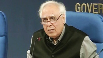 चिदंबरम के बचाव में आई सरकार