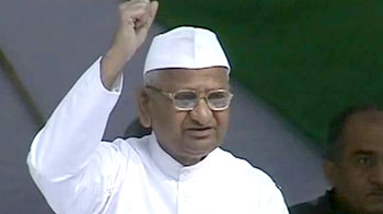 Anna on fast, debate with political parties at 1 pm Anna on fast, debate with political parties at 1 pm