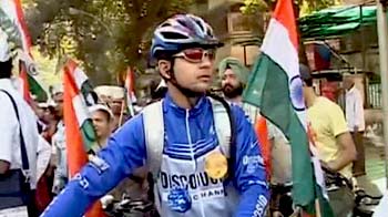 अन्ना समर्थकों ने निकाली रैली