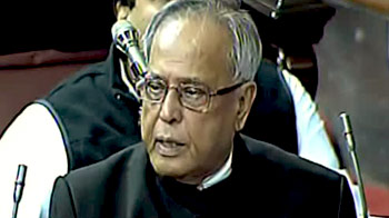 आर्थिक संकट से लड़ने का जज्बा है : प्रणब