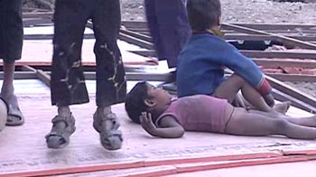 Winter woes: Night shelters demolished in Delhi