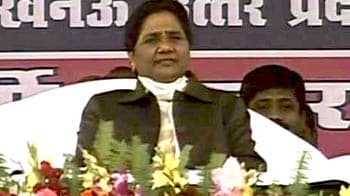 Video : Gift me Uttar Pradesh, Mayawati urges voters