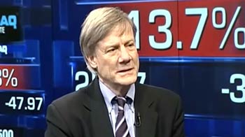 ECB lends euro 489 bn to banks, Moody's to downgrade UK credit