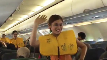 They're back: Filipino stewardesses dance again