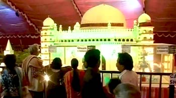 किले की तरह बनाया केक