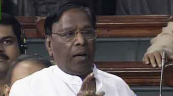 Video : Narayanasamy moves Lokpal Bill in Parliament