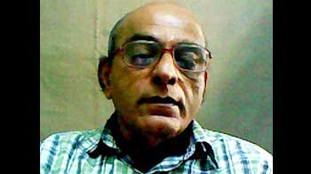 S Santhanam wins stock market contest