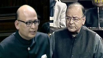 Video : Jaitley vs Singhvi: The big fight on Lokpal Bill