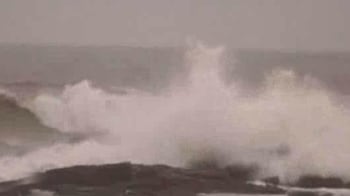 Cyclone Thane hits Puducherry, Tamil Nadu; leaves trail of destruction