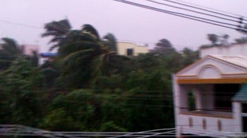 Video : Watch Cyclone Thane video from Puducherry