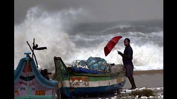 Videos : तमिलनाडु पहुंचा समुद्री तुफान