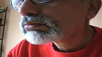 A fan's 'whistling' tribute to Dev Anand