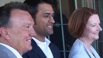 'No invitation' to the support staff by Australian PM irks Dhoni