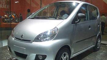 इंतजार है बजाज की रिनॉ का