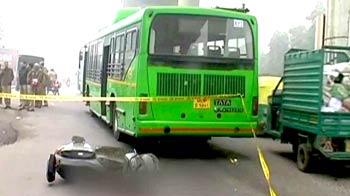 ईयर फोन ने ले ली जान