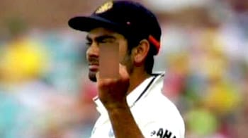 Video : Kohli pleads guilty to flipping off Sydney crowd, fined 50% match fee