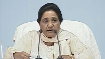 Mayawati's statues to be covered for Uttar Pradesh polls