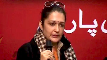 अजित को छोड़कर अनुराधा ने मुलायम का दामन थामा