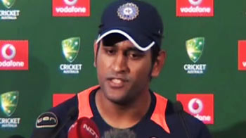 टीम में फूट की खबरें मनगढ़ंत : धोनी