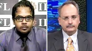 Buy LIC; sell Axis bank, petronet LNG stocks: IIFL