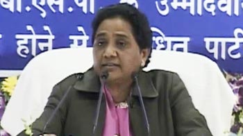 Video : Mayawati turns 56, celebration muted; slams poll panel