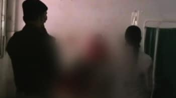 Videos : गैंग रेप के बाद लड़की को जिंदा जलाया