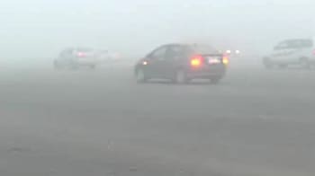 Video : Delhi, Kolkata fogged out, air traffic hit, many flights delayed