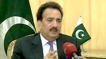 घुंघरू की तरह बजती रही जम्हूरियत : मलिक