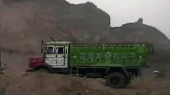 Video : Illegal mining caught on camera: A hill on Aravalli destroyed