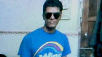 नकी पर दिल्ली-मुंबई पुलिस में घमासान