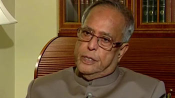 In US, Pranab clears the air on FDI