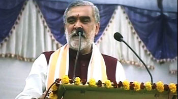 'हड़ताल पर गए तो हाथ काट लेंगे'