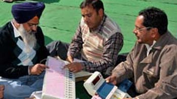 Assembly polls: Close fight as Punjab, Uttarakhand vote today