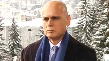 'Recoupling' not applicable; uncertain about world growth: Habib Bank CEO