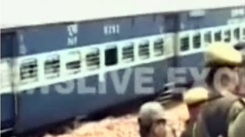 असम में पैसेंजर ट्रेन पटरी से उतरी, तीन मरे