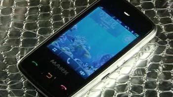 Snap judgment: Projector phone, Superphone & Bose Bluetooth headset