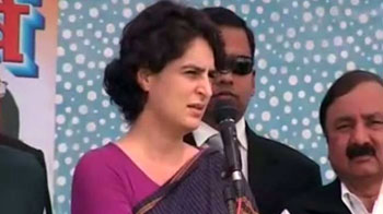 मौकापरस्त नेताओं को सबक सिखाएं : प्रियंका