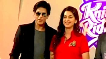 Video : SRK, Juhi launch new logo for KKR