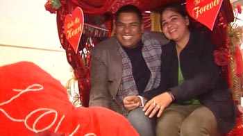 This V-day  bring 'glow' on your partner's face