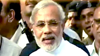 मोदी को अवमानना का नोटिस