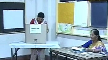 Video : Mumbai shocker: Poor turnout for city election