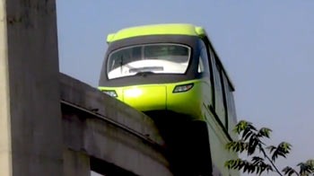 मुंबई में मोनो रेल का ट्रायल रन मुंबई में मोनो रेल का ट्रायल रन